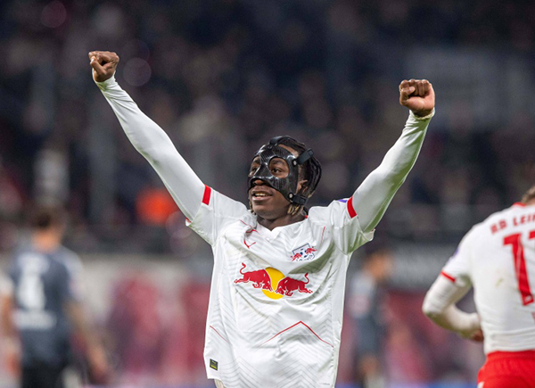 英超四强围剿！talkSPORT曝利物浦、热刺、曼联、切尔西齐盯迪奥曼德